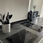 Apartmán T2 Cosy Avec Jardin Et Parking Gratuit A