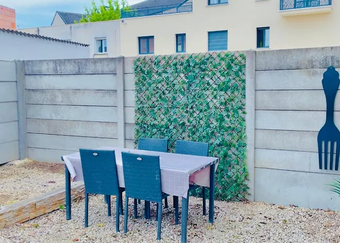 T2 Cosy Avec Jardin Et Parking Gratuit A * Τρουά