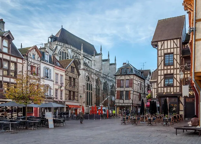 T2 Cosy Avec Jardin Et Parking Gratuit A